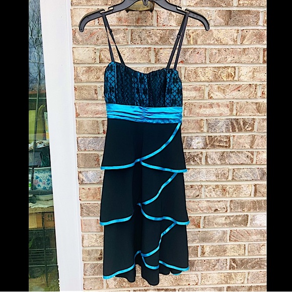 Y2K Goth Emo Punk Black and Blue Lace Ruffle Tiered Prom Formal Mini Dress - Picture 2 of 5